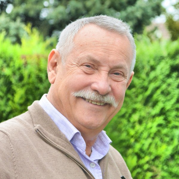 Dr. Xavier Latouche